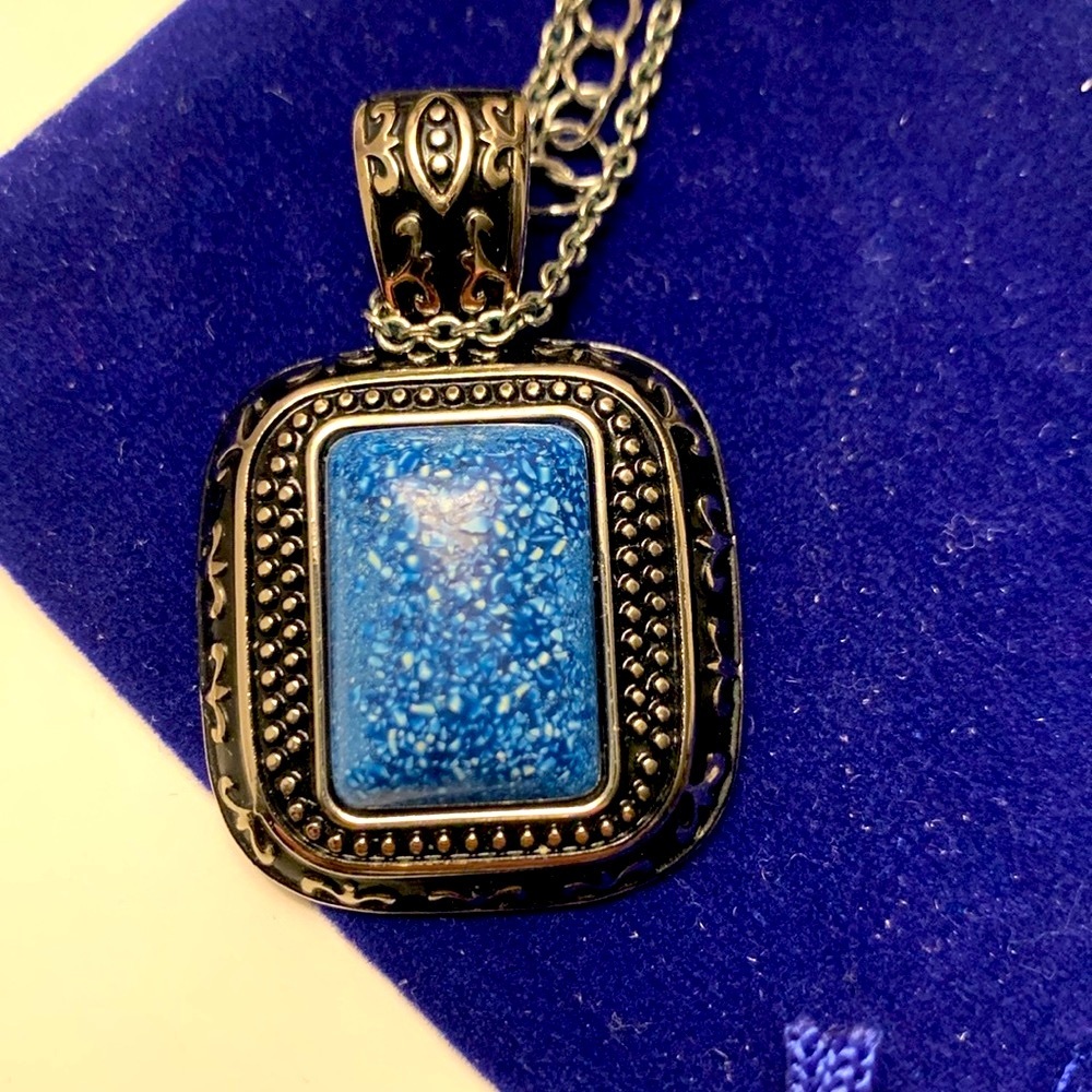 Lia Sophia necklace